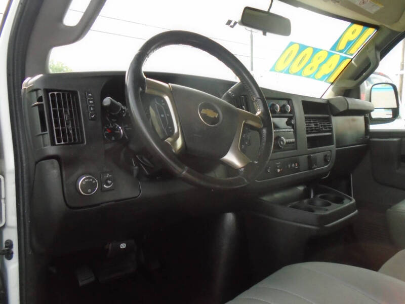 2019 Chevrolet Express 2500