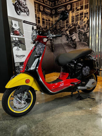 2023 Vespa DISNEY MICKEY SPECIAL EDITION