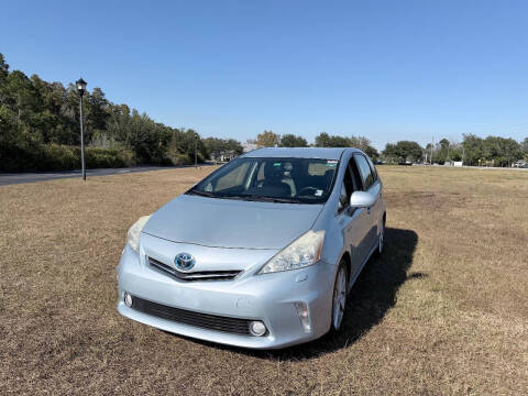 2013 Toyota Prius v Five