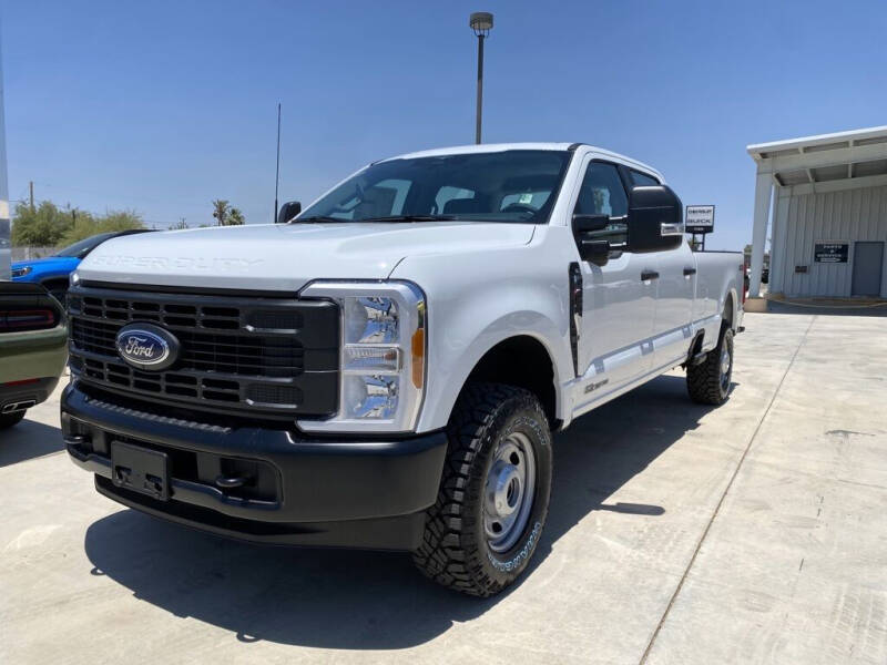2023 Ford F-350 Super Duty XL's photo
