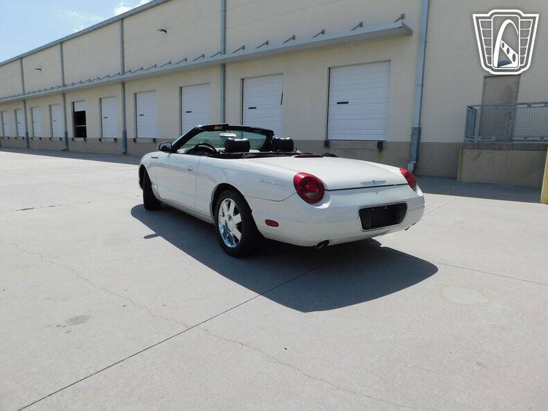 2002 Ford Thunderbird Deluxe