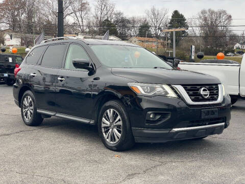 2020 Nissan Pathfinder for sale at Ole Ben Franklin Motors KNOXVILLE - Clinton Highway in Knoxville TN