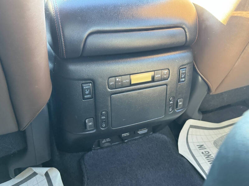 2019 Nissan Armada Platinum