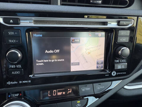 2016 Toyota Prius c Three