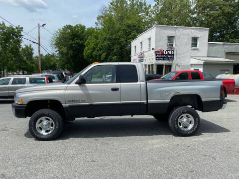 2001 Dodge Ram Pickup 2500 for sale at DND AUTO GROUP in Belvidere NJ