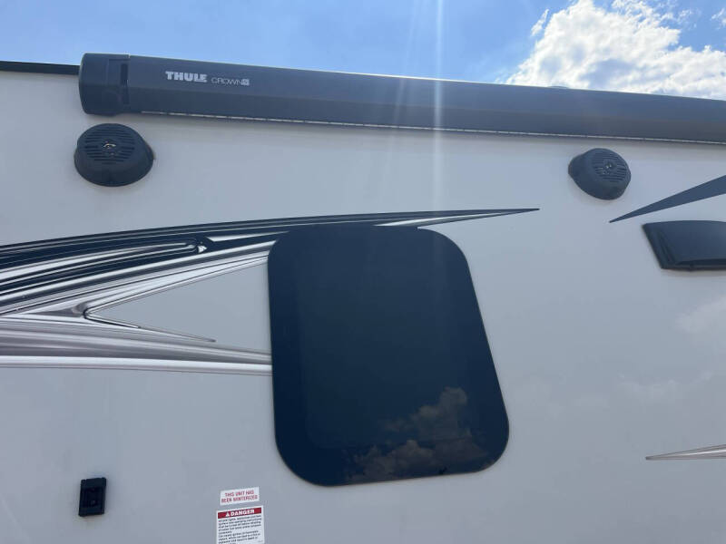 2020 Palomino BACKPACK EDITION