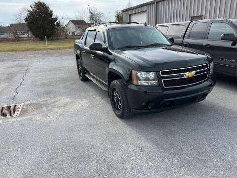 2013 Chevrolet Avalanche for sale at KEITH JORDAN'S 10 & UNDER in Lima OH