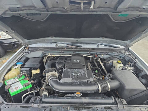 2011 Nissan Pathfinder LE