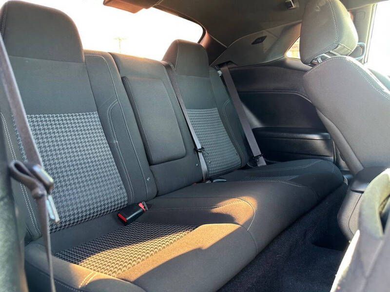 2021 Dodge Challenger SXT