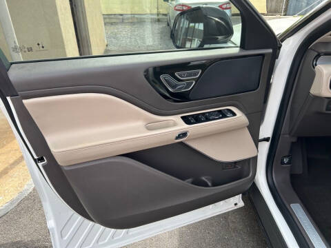 2020 Lincoln Aviator Standard