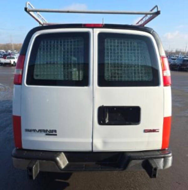 2015 GMC Savana 2500