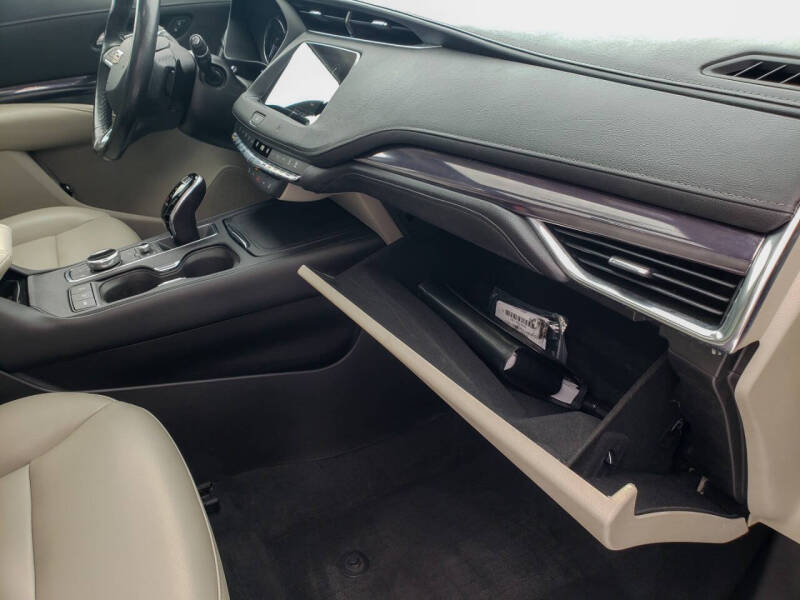 2021 Cadillac XT4 Luxury