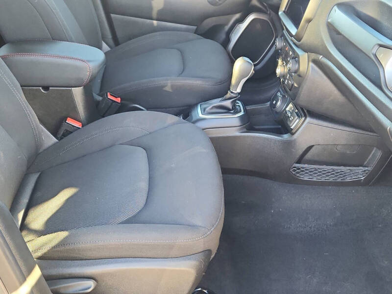 2023 Jeep Renegade Latitude