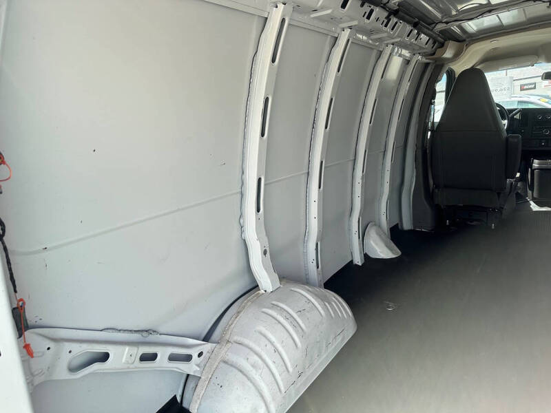 2018 Chevrolet Express 2500