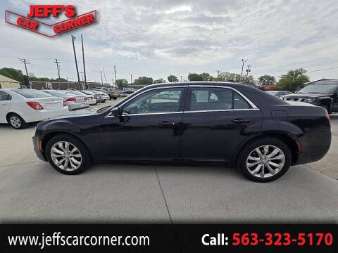 2016 Chrysler 300