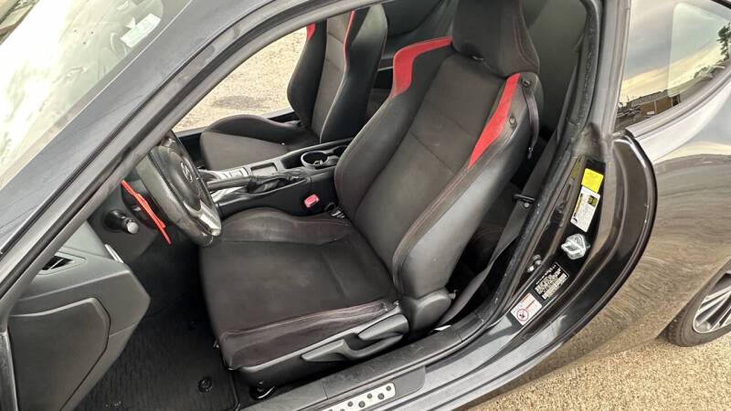 2016 Scion FR-S