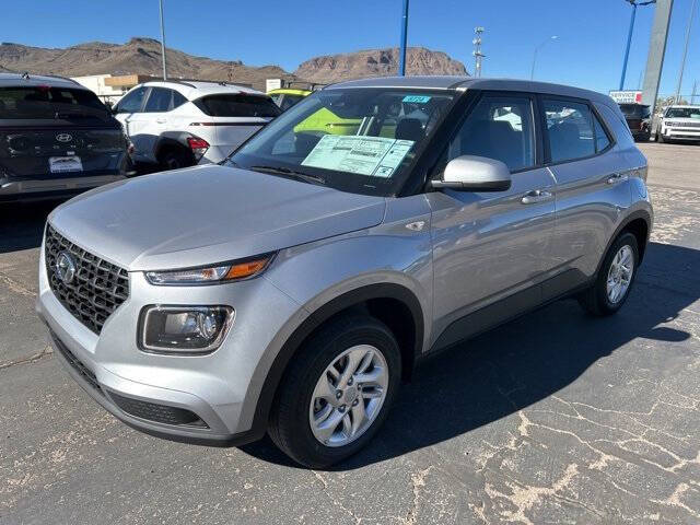 2026 Hyundai Venue SE