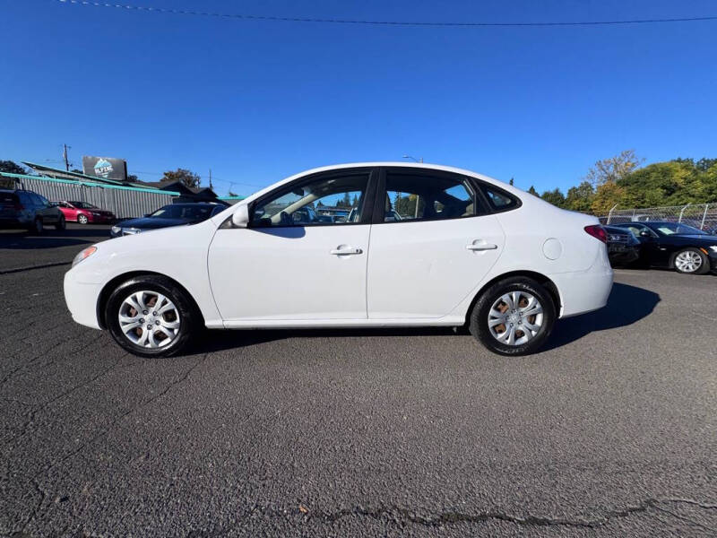2010 Hyundai Elantra Blue