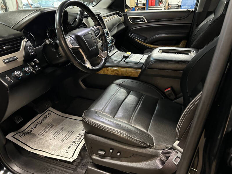 2017 GMC Yukon XL Denali