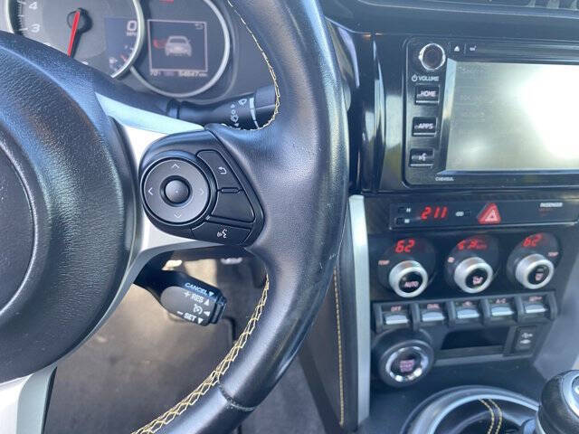 2017 Subaru BRZ Series.Yellow