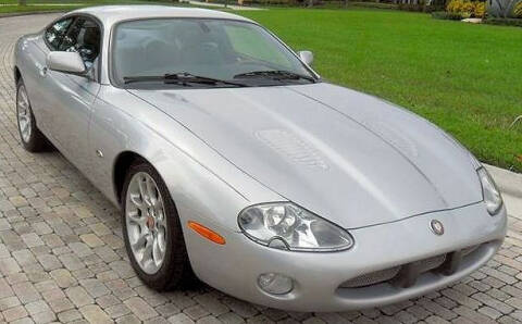 2001 Jaguar XKR for sale at M.D.V. INTERNATIONAL AUTO CORP in Fort Lauderdale FL