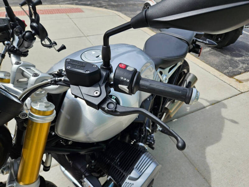 2016 BMW R NineT Base