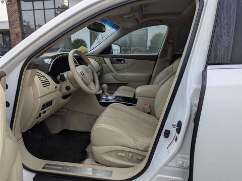 2010 Infiniti FX35