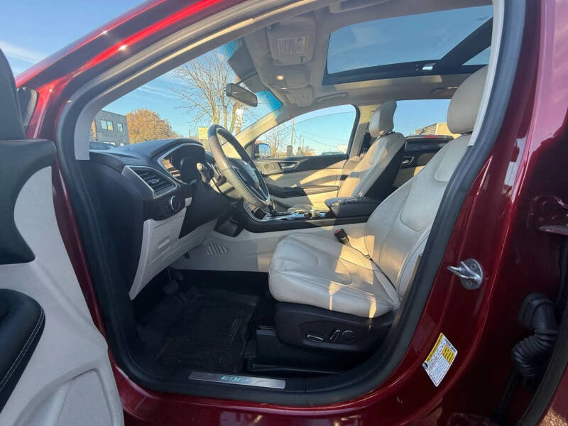 2017 Ford Edge Titanium