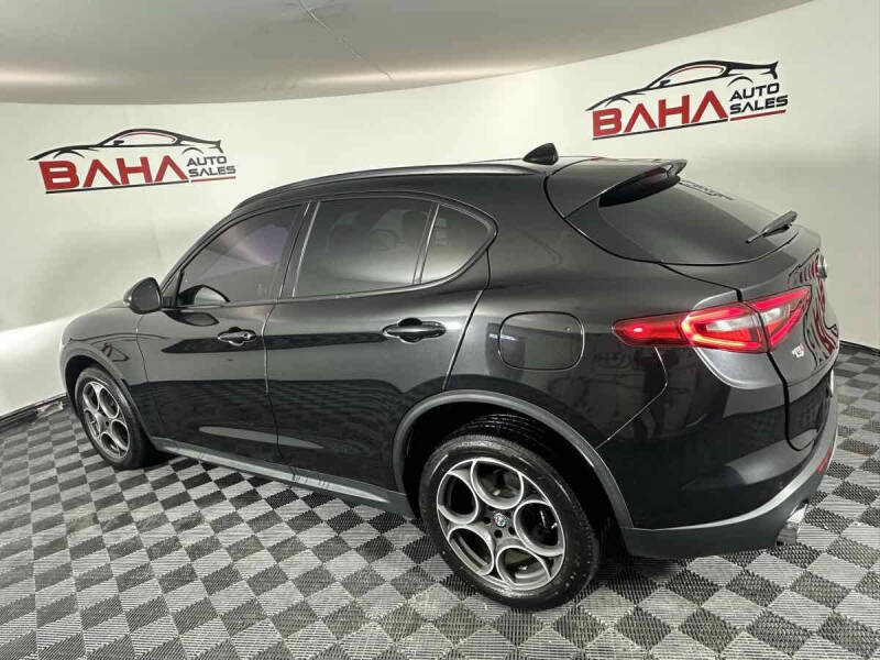 2018 Alfa Romeo Stelvio Sport