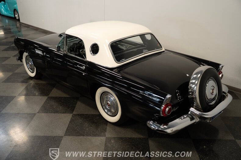 1956 Ford Thunderbird