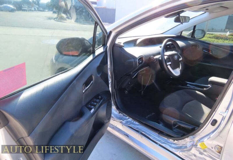 2018 Toyota Prius Three