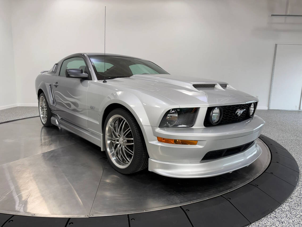 2007 Ford Mustang 3