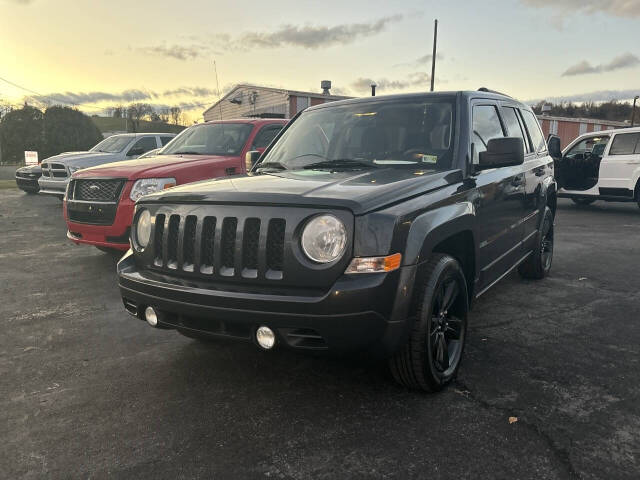 2014 Jeep Patriot for sale at Country Auto Sales Inc. in Bristol, VA