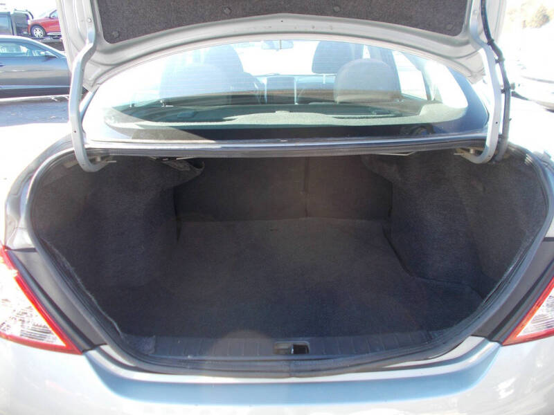 2013 Nissan Versa 1.6 SL