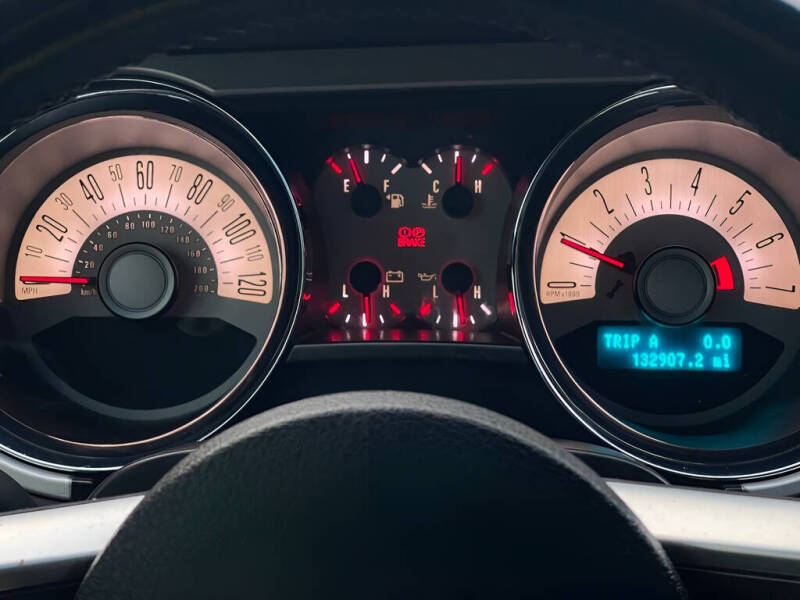 2010 Ford Mustang V6