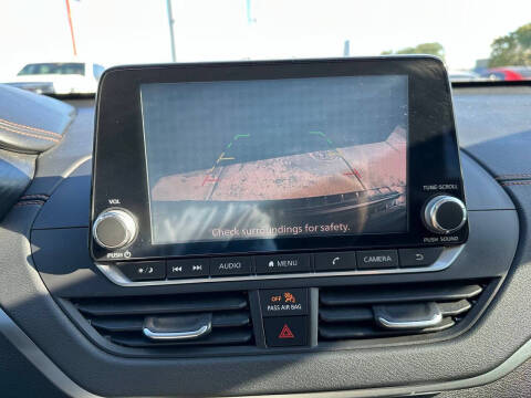 2020 Nissan Altima 2.5 SR