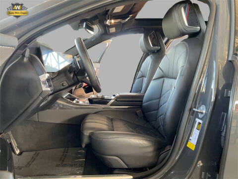 2023 BMW 7 Series 740i