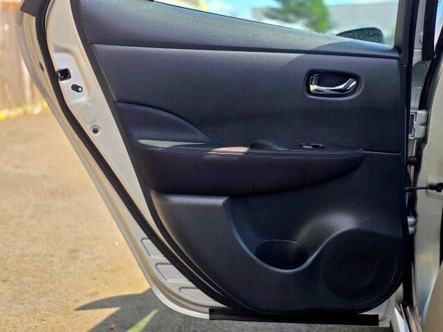 2018 Nissan LEAF S