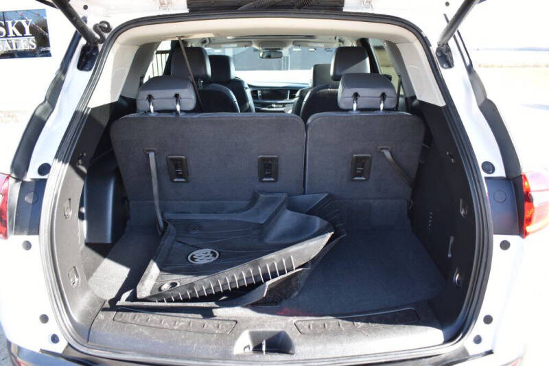 2021 Buick Enclave Essence