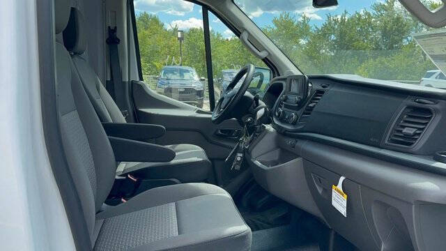 2025 Ford Transit 250