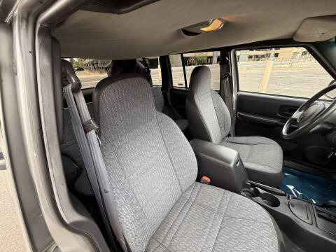 2000 Jeep Cherokee Sport