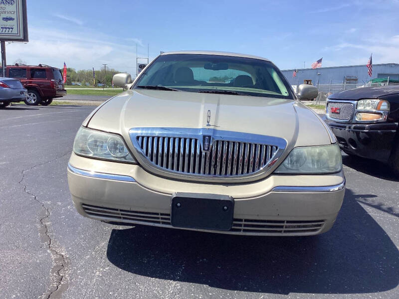 2007 Lincoln Town Car Signature Limited