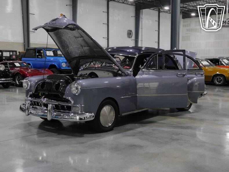 1949 Pontiac Silver Streak