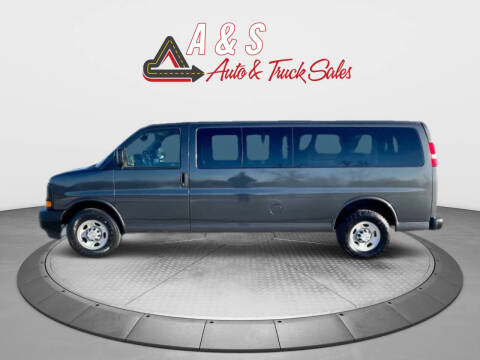 2017 Chevrolet Express LS 3500