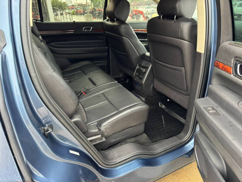 2018 Lincoln MKT Reserve