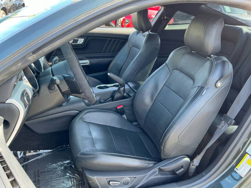 2015 Ford Mustang EcoBoost Premium