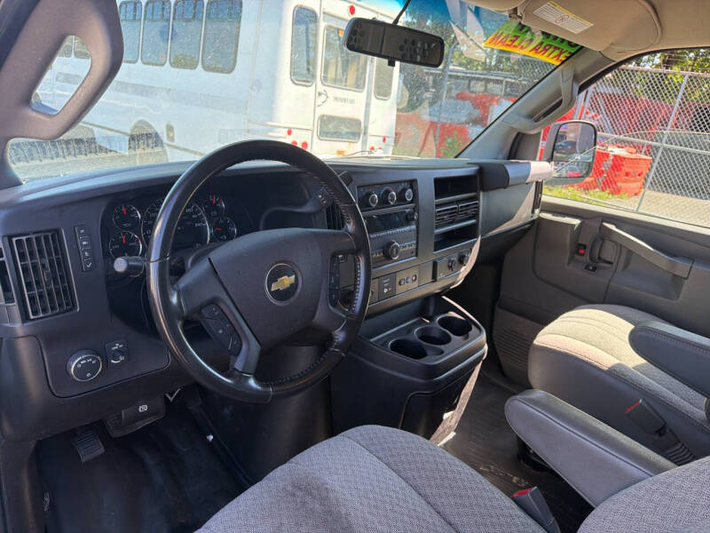 2020 Chevrolet Express 2500