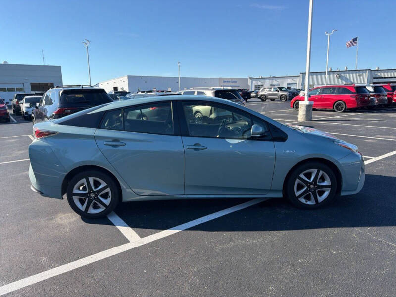 2017 Toyota Prius Three Touring