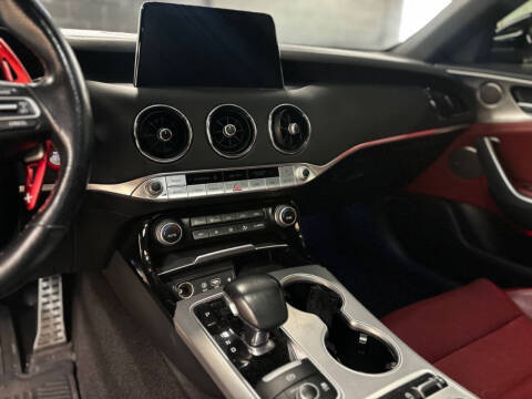 2019 Kia Stinger GT2