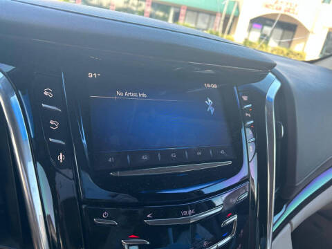 2015 Cadillac Escalade Luxury